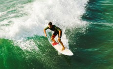 ac米兰-数据之巅与战术牢笼，卢卡库全面爆炸背后的利物浦式压制，卡塔尔足球的现代启示录