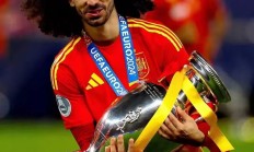 米兰体育下载-包含欧洲足球明星伤愈归来盼夺冠的词条