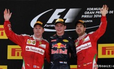 米兰体育app入口-威廉姆斯翻盘红牛二队，拉塞尔统治全场的简单介绍