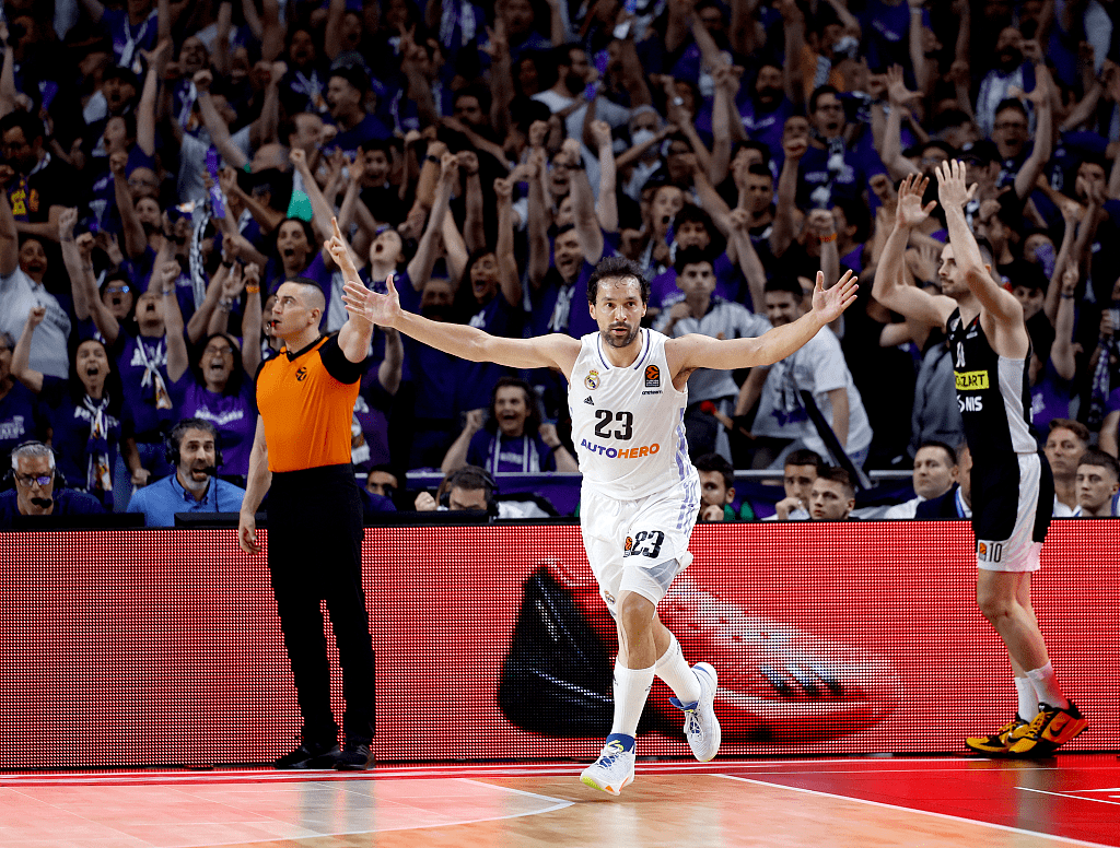 包含捷克女足实力碾压，势不可挡晋级决赛的词条