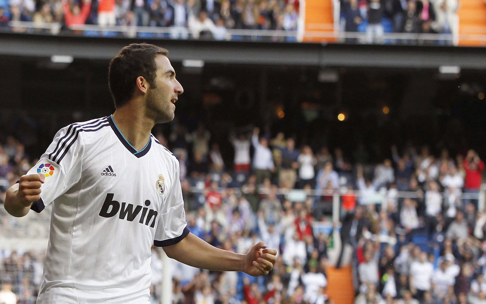 萨内关键一击,阿根廷风暴一波带走巴萨—当国家队基因在俱乐部赛场闪耀