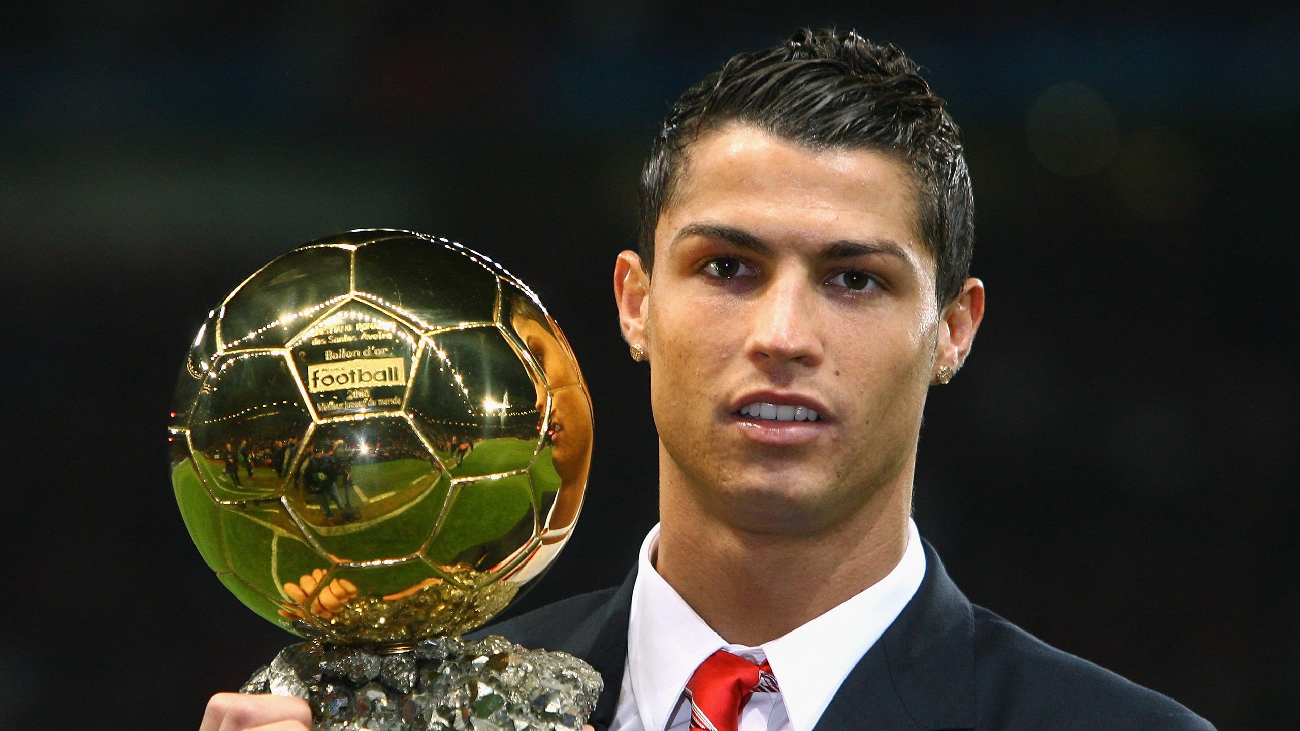 当伯纳乌的星光遇见达喀尔的脉搏，劳塔罗在皇马对阵塞内加尔中的完美交响