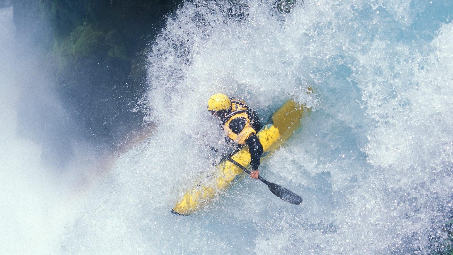 红色风暴的逆袭，周冠宇率领法拉利翻盘哈斯，书写F1新传奇